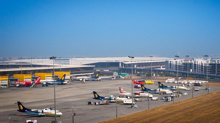Delhi Airport Switches To Renewable Sources For Its Energy Needs; Becomes India’s First Airport To Run Entirely On Hydro And Solar Power