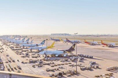  Airport Authority Hong Kong Announces Air Traffic Figures of 2021