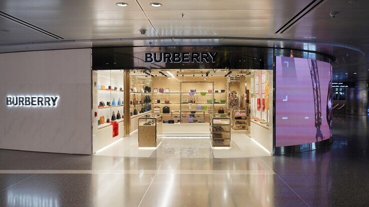 Qatar Duty Free Launches A Burberry Boutique With A Brand-new Luxury Design Concept