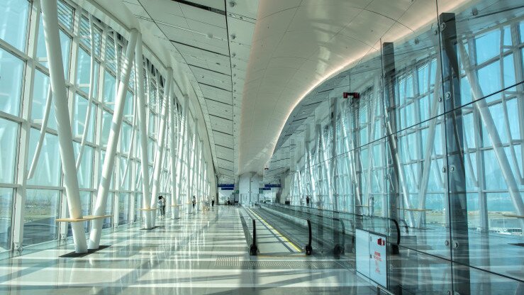 Sky Bridge Opens to Offer New Airport Experience with Stunning View